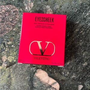 Valentino Eye2Cheek